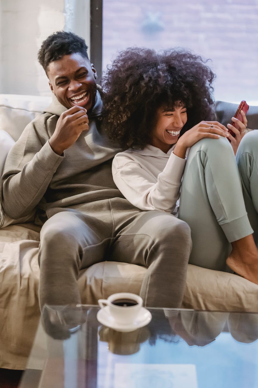 Should Age Matter in A Relationship? 2 Should Age Matter in A Relationship?