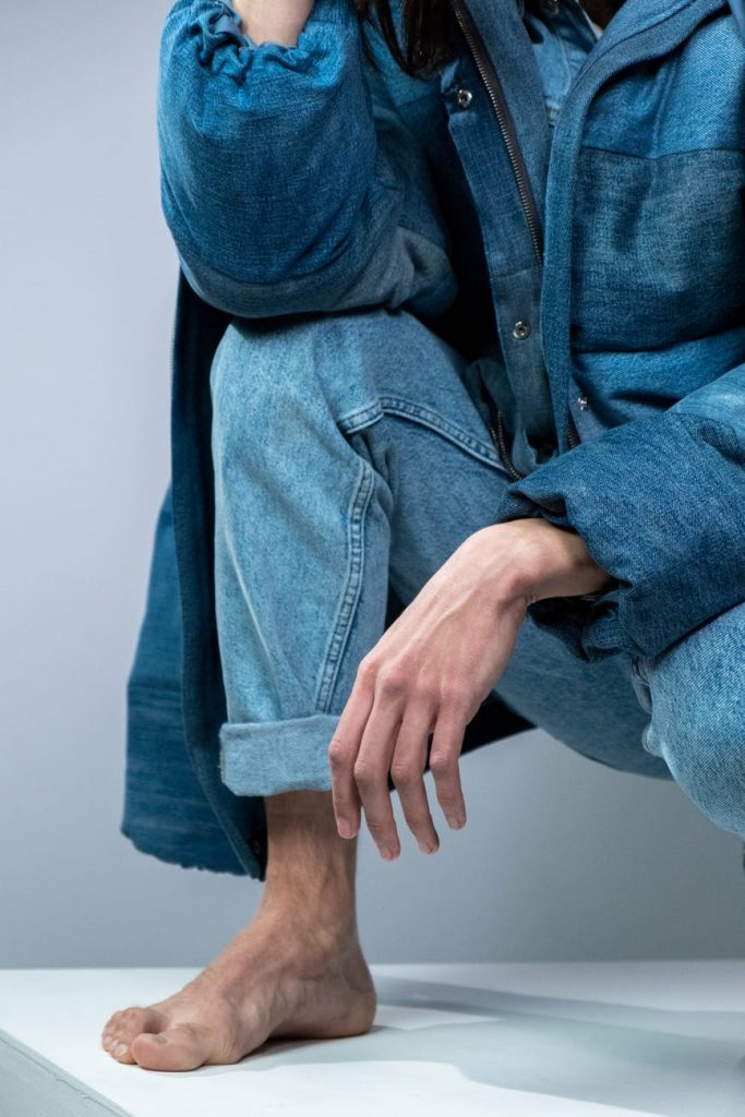 10 Unisex Colours You Can Wear 3 person wearing blue denim clothes 10 Unisex Colours You Can Wear