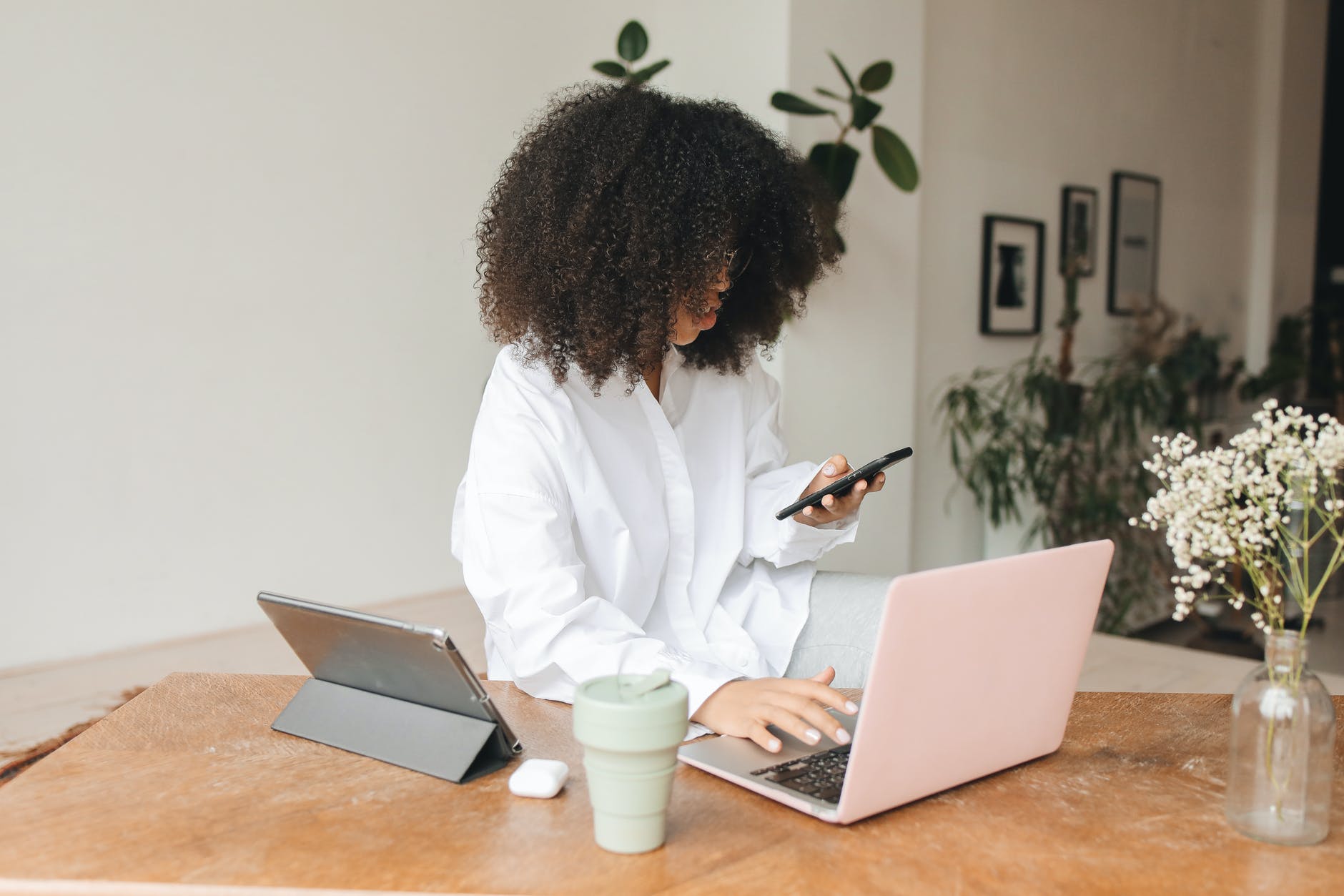 IS MULTITASKING A NATURAL ABILITY OR A SELF-DEVELOPED ABILITY?