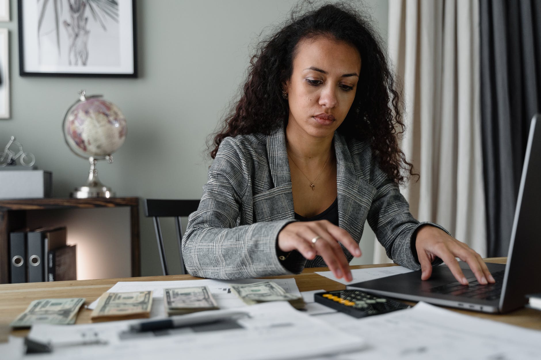 Tips for Managing Personal Finances in Your 20s