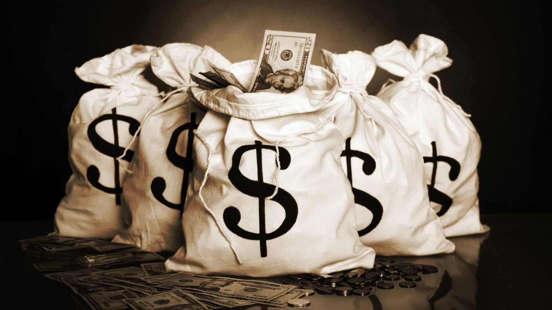 How to Deal With Money Issues in A Relationship 4 How to Deal With Money Issues in A Relationship