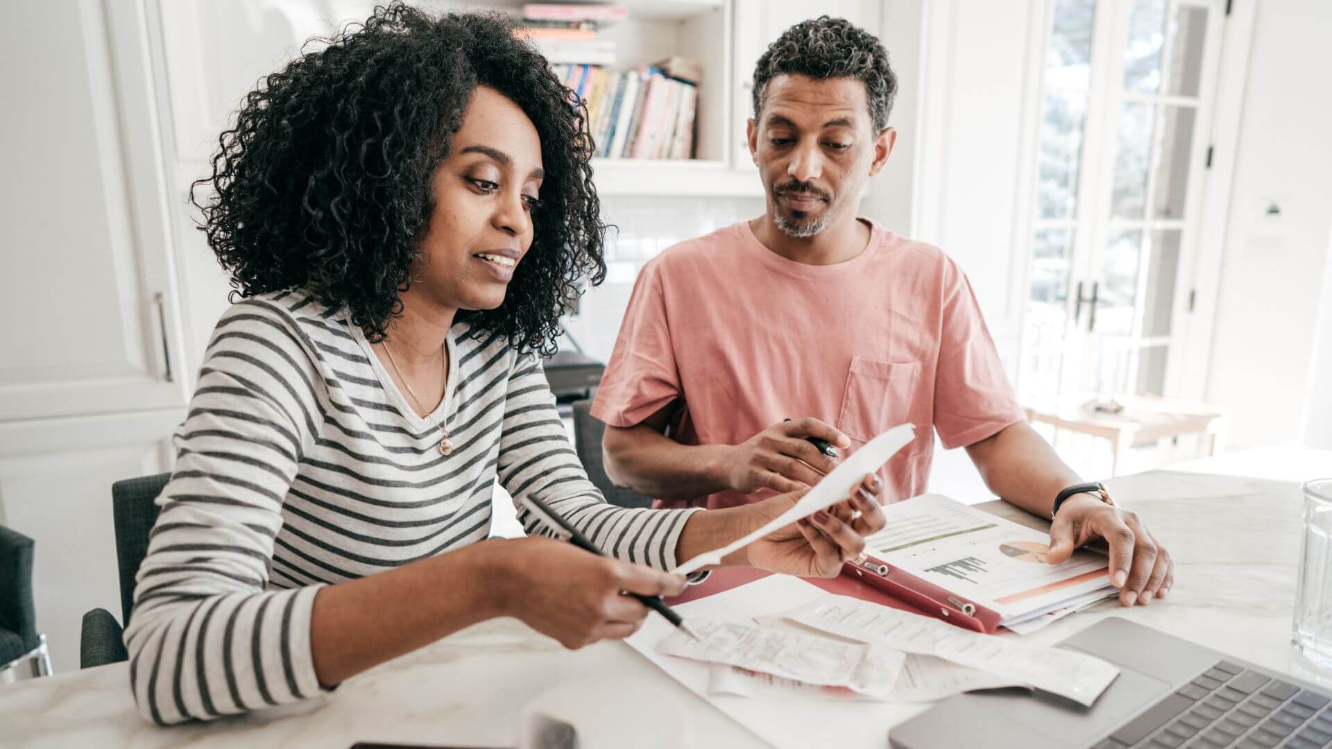 How to Handle Financial Problems in Marriage