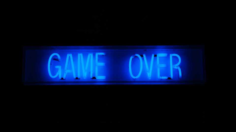 WHEN LIFE SAYS GAME OVER? 3 WHEN LIFE SAYS GAME OVER?