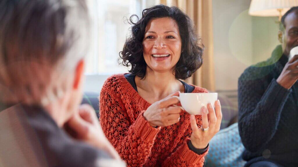 Reasons To Date An Older Woman 3 Reasons To Date An Older Woman